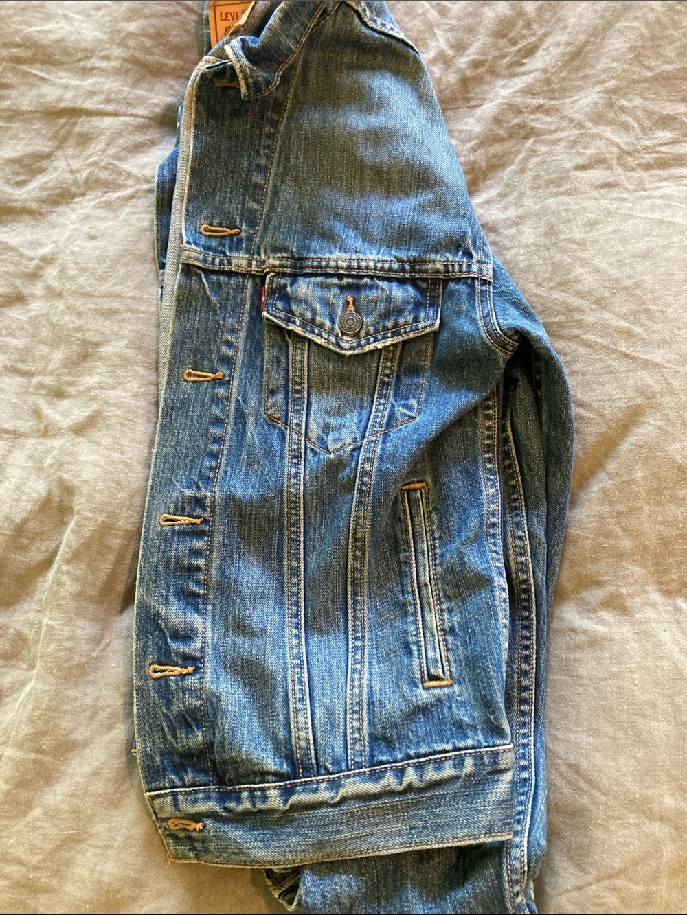 Classic Levi’s Blue Denim Jacket - Men - Picture 6 of 6